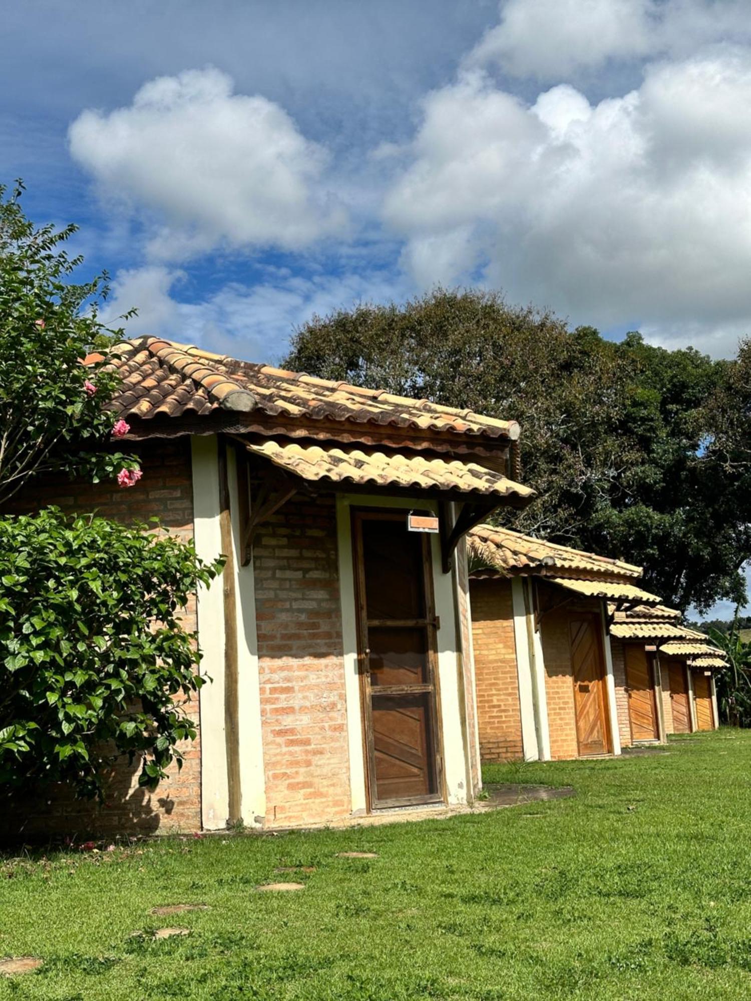 Chales Reviva Sao Sebastiao do Rio Verde Exterior photo